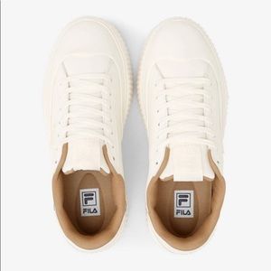 NIB Fila Sandblast Platform Leather Sneakers
